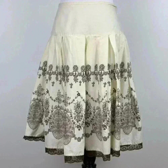 Apt 9 skirt size 10 cream brown floral lace hem - Picture 1 of 9